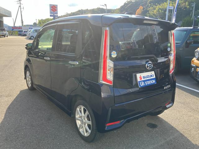 以上、外装のご紹介でした。車両についてご不明な点がございましたら、お気軽にお問合せ下さいませ♪