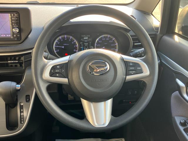 ハンドルはシンプルなデザイン。