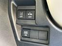 ＨＹＢＲＩＤ　Ｓ　試乗車アップ　前後ブレーキサポート　試乗車アップ　前後ブレーキサポート　全方位カメラ対応純正ナビ　スズキコネクト搭載　電動パーキングブレーキ　オートエアコン　シートヒーター　片側電動スライドドア　シートリフター　チルトステアリング（23枚目）