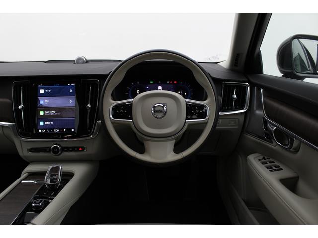 Ｖ９０ Ｂ６　ＡＷＤ　インスクリプション　４ＷＤ　ＥＴＣ　全周囲カメラ　ナビ　クリアランスソナー　オートクルーズコントロール　レーンアシスト　衝突被害軽減システム　アルミホイール　ＬＥＤヘッドランプ　サンルーフ　パワーシート　革シート（2枚目）