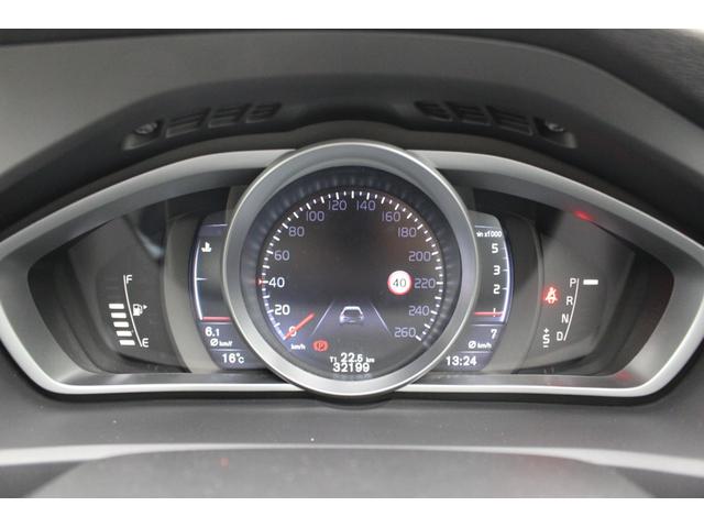 Ｖ４０ Ｄ４　ＳＥ　ＥＴＣ　バックカメラ　ナビ　クリアランスソナー　オートクルーズコントロール　レーンアシスト　アルミホイール　ＨＩＤ　パワーシート　ＡＴ　盗難防止システム　ＡＢＳ　ＣＤ　エアコン　パワーステアリング（31枚目）