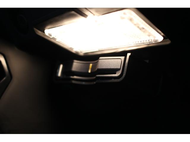 Ｖ４０ Ｔ３　クラシックエディション　ＥＴＣ　バックカメラ　ナビ　クリアランスソナー　オートクルーズコントロール　レーンアシスト　衝突被害軽減システム　アルミホイール　ＬＥＤヘッドランプ　サンルーフ　スマートキー　シートヒーター　ＡＴ（8枚目）