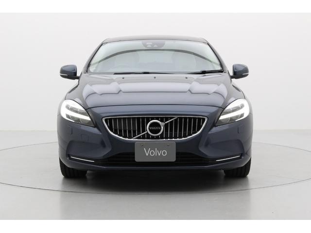 Ｖ４０ Ｔ３　クラシックエディション　ＥＴＣ　バックカメラ　ナビ　クリアランスソナー　オートクルーズコントロール　レーンアシスト　衝突被害軽減システム　アルミホイール　ＬＥＤヘッドランプ　サンルーフ　スマートキー　シートヒーター　ＡＴ（12枚目）