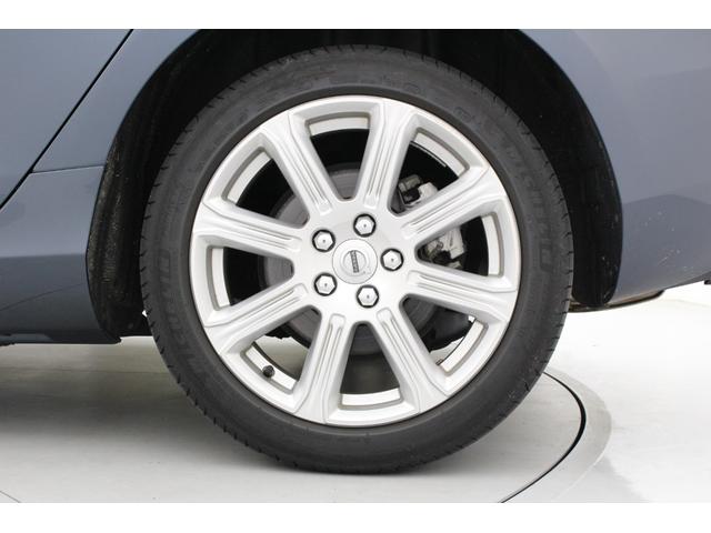 Ｖ４０ Ｔ３　クラシックエディション　ＥＴＣ　バックカメラ　ナビ　クリアランスソナー　オートクルーズコントロール　レーンアシスト　衝突被害軽減システム　アルミホイール　ＬＥＤヘッドランプ　サンルーフ　スマートキー　シートヒーター　ＡＴ（23枚目）