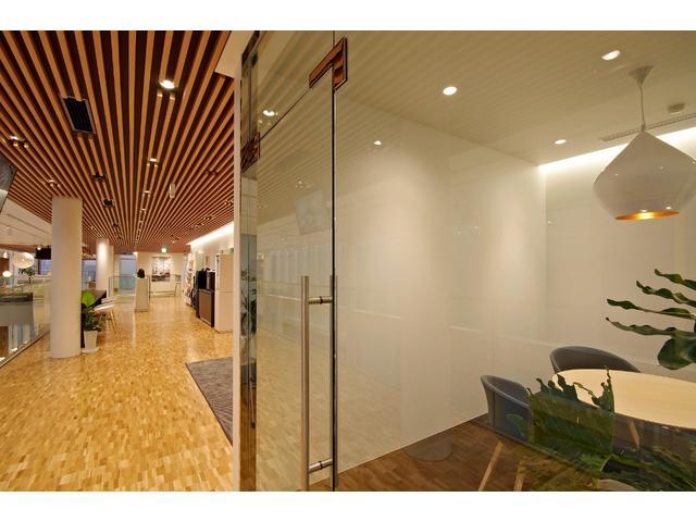 Ｖ４０ Ｔ３　クラシックエディション　ＥＴＣ　バックカメラ　ナビ　クリアランスソナー　オートクルーズコントロール　レーンアシスト　衝突被害軽減システム　アルミホイール　ＬＥＤヘッドランプ　サンルーフ　スマートキー　シートヒーター　ＡＴ（38枚目）