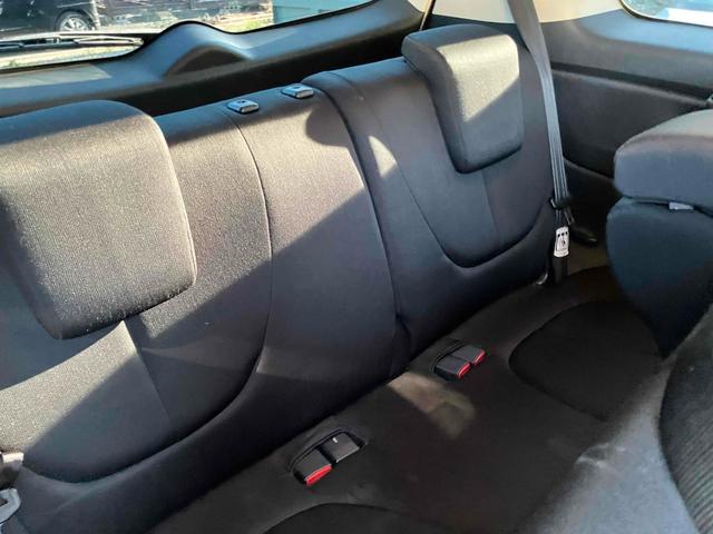 ビアンテ グランツ－スカイアクティブ　ドライブレコーダー　ＥＴＣ　バックカメラ　ナビ　ＴＶ　両側電動スライドドア　ＨＩＤ　スマートキー　アイドリングストップ　電動格納ミラー　後席モニター　３列シート　ＡＴ　アルミホイール　ＣＤ　ＤＶＤ再生（28枚目）