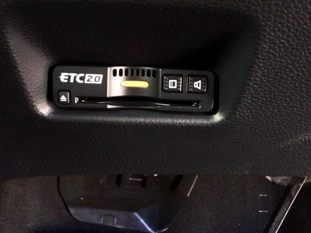 フィット ｅ：ＨＥＶホーム　デモカーＵＰ・ＬＥＤ・フルセグ・メモリナビ・バックカメラ・スマートキー　前後誤発進抑制機能　クリソナ　助手席エアバッグ　運転席エアバッグ　ＬＥＤライト　ＵＳＢ接続　ＡＢＳ　サイドエアバッグ　ナビ＆ＴＶ（11枚目）