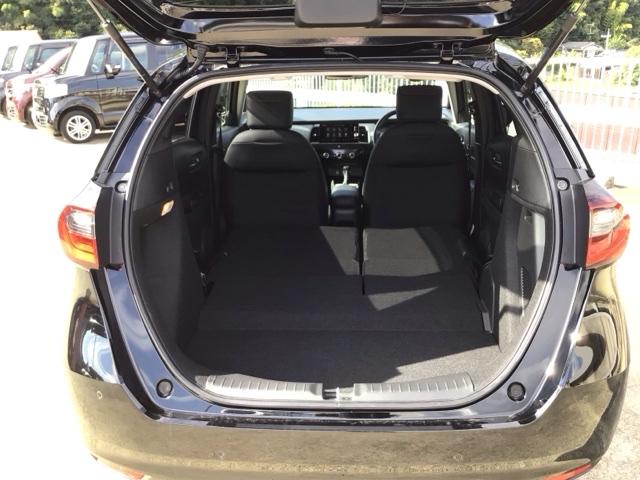 フィット ｅ：ＨＥＶホーム　デモカーＵＰ・ＬＥＤ・フルセグ・メモリナビ・バックカメラ・スマートキー　前後誤発進抑制機能　クリソナ　助手席エアバッグ　運転席エアバッグ　ＬＥＤライト　ＵＳＢ接続　ＡＢＳ　サイドエアバッグ　ナビ＆ＴＶ（23枚目）