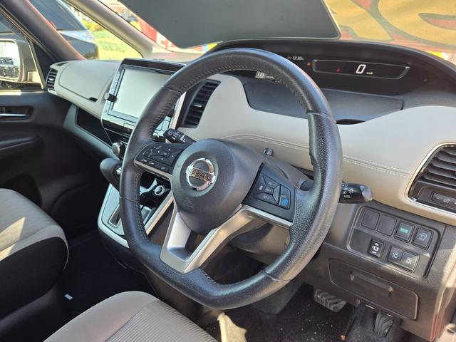 セレナ ハイウェイスター セーフティーパックB ハンズフリースライドドア アラウンドビューモニター プロパイロット スマートミラー 9インチナビ フリップダウンモニター エマージェンシーブレーキ 踏み間違い防止 半年保証付(16枚目)