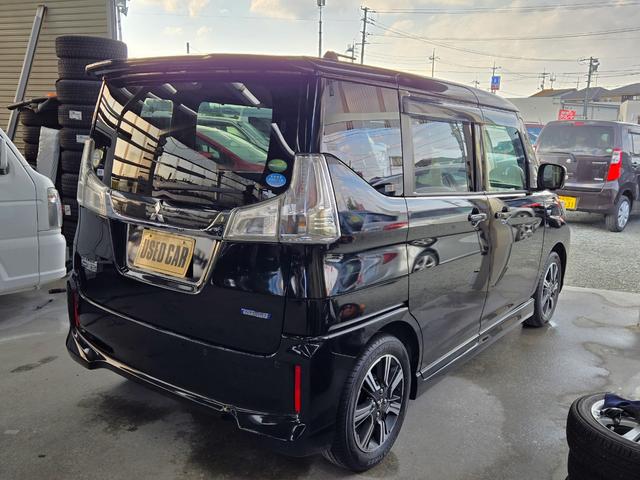 デリカＤ：２ カスタムハイブリッドＭＶ　全方位カメラパッケージ　ステレオカメラブレーキサポート　両側パワースライドドア　社外ナビＴＶ　スマートキー　ＥＴＣ　ＬＥＤヘッド　レーダークルーズ　半年保証付（4枚目）