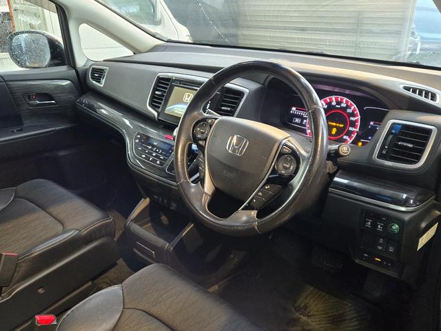 オデッセイ アブソルート・ＥＸ　両側パワースライドドア　安心パッケージ　ブラインドスポットモニター　メーカーナビ　フリップダウンモニター　１８インチアルミ　スマートキー　アラウンドビューモニター　半年保証付（4枚目）