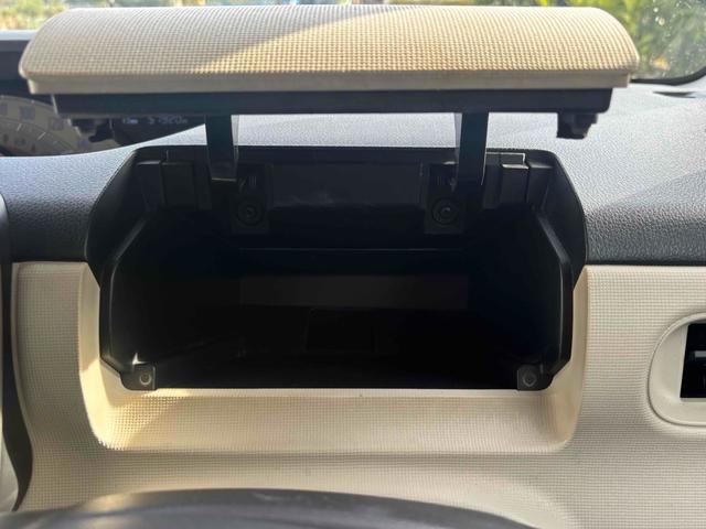 ムーヴキャンバス Xブラックインテリアリミテッド SAIII 全周囲カメラ 両側電動スライドドア TV 衝突被害軽減システム オートマチックハイビーム オートライト スマートキー アイドリングストップ 電動格納ミラー ベンチシート CVT 盗難防止システム(28枚目)