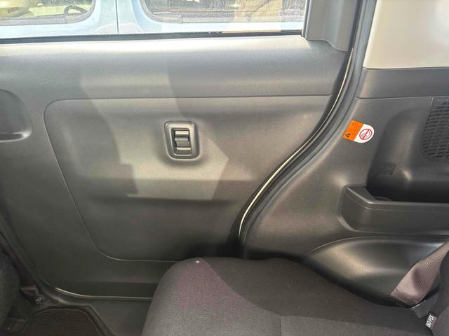 ムーヴキャンバス Xブラックインテリアリミテッド SAIII 全周囲カメラ 両側電動スライドドア TV 衝突被害軽減システム オートマチックハイビーム オートライト スマートキー アイドリングストップ 電動格納ミラー ベンチシート CVT 盗難防止システム(41枚目)