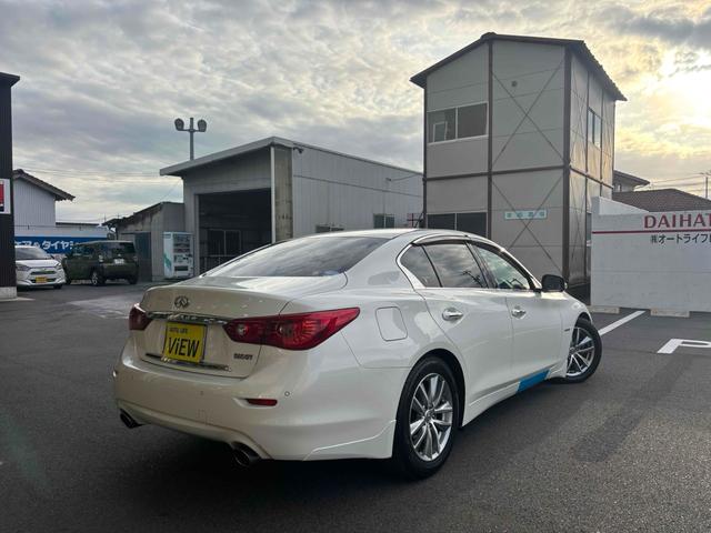 スカイライン 350GT ハイブリッド タイプP ETC クリアランスソナー オートクルーズコントロール 衝突被害軽減システム 全周囲カメラ アルミホイール オートライト LEDヘッドランプ シートヒーター スマートキー 電動格納ミラー(15枚目)