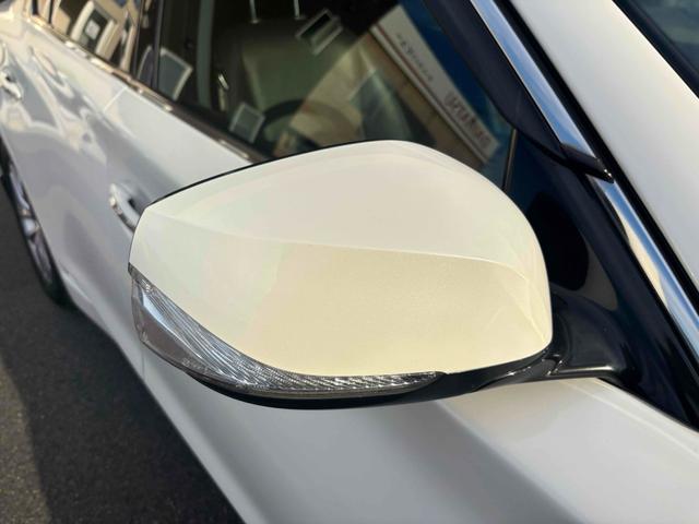 スカイライン 350GT ハイブリッド タイプP ETC クリアランスソナー オートクルーズコントロール 衝突被害軽減システム 全周囲カメラ アルミホイール オートライト LEDヘッドランプ シートヒーター スマートキー 電動格納ミラー(24枚目)