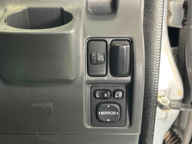 ハイゼットカーゴ クルーズ　軽バン　ＡＴ　ＥＴＣ　ナビ　両側スライドドア　電動格納ミラー　エアコン　パワーウィンドウ　運転席エアバッグ　助手席エアバッグ　ＣＤ（23枚目）