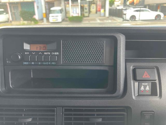 ご覧頂きまして誠に有難うございます!!是非ご来店して頂き、実際にご覧になって頂ければと思います。お客様からのご連絡をスタッフ一同、心よりお待ちしております