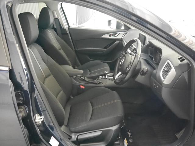 アクセラスポーツ １．５　１５Ｓ　１年間走行無制限保証付！バックカメラ　ナビＥＴＣ　フルセグＴＶ　安全装備　クルーズコントロール　オートライト　オートワイパー　ＬＥＤヘッドランプ（12枚目）