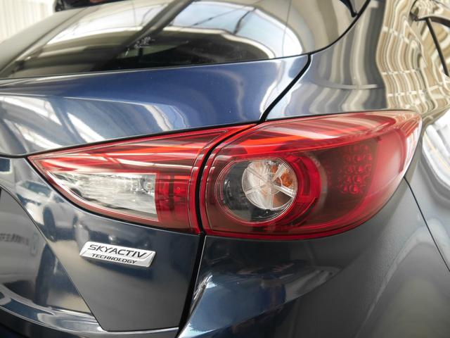 アクセラスポーツ １．５　１５Ｓ　１年間走行無制限保証付！バックカメラ　ナビＥＴＣ　フルセグＴＶ　安全装備　クルーズコントロール　オートライト　オートワイパー　ＬＥＤヘッドランプ（27枚目）