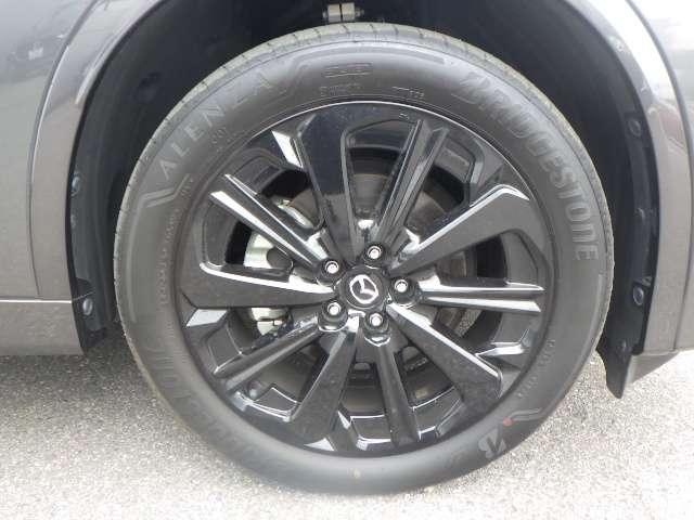 ＣＸ－６０ ＸＤ－ハイブリッド　エクスクルーシブスポーツ　１年間走行無制限保証付！全周囲カメラ　ナビＥＴＣ　フルセグＴＶ　安全装備　レーダークルーズ　オートライト　オートワイパー　ヘッドアップディスプレイ　ＬＥＤヘッドランプ　シートエアコン（8枚目）