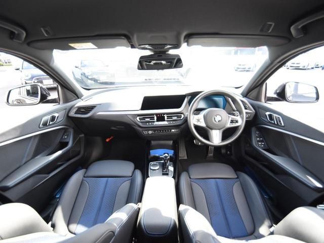 118d Mスポーツ エディションジョイ+ アクティブクルーズコントロール ワイヤレスチャージ パーキングアシスト ハイビームアシスタント オートトランク 18インチアロイホイール(64枚目)