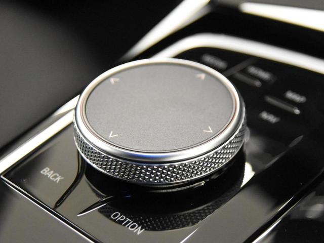 ベースグレード　ハイラインパッケージ　ＬＥＤヘッドライト　黒革　シートヒーター　Ｈａｒｍａｎ／Ｋａｒｄｏｎ　アクティブクルーズコントロール　ハイビームアシスタント　カーブディスプレイ　コンフォートアクセス　ミラー内蔵ＥＴＣ　弊社デモカー(34枚目)