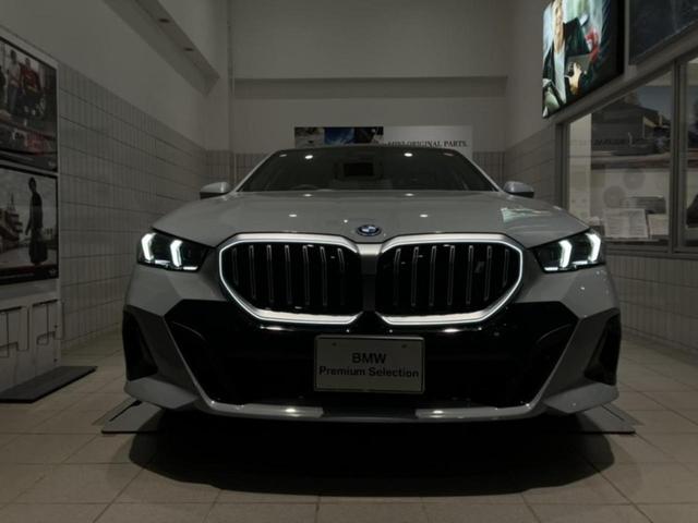 ＢＭＷ ｉ５