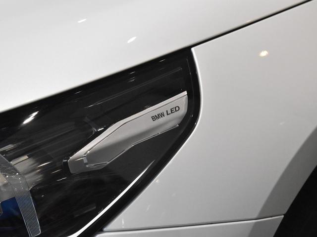 5シリーズ 523d xDrive Mスポーツ アダプティブLEDヘッドライト 純正AW コンフォートアクセス オートトランク ハーフ革 シートヒーター SOSコール ETC カーブドディスプレイ トップビュー アクティブクルーズコントロール(13枚目)