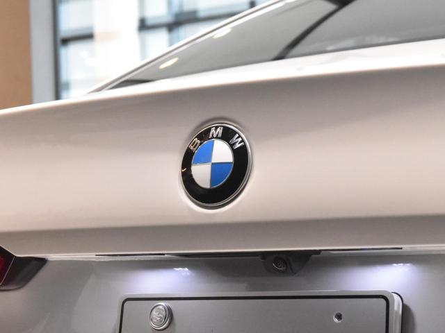 5シリーズ 523d xDrive Mスポーツ アダプティブLEDヘッドライト 純正AW コンフォートアクセス オートトランク ハーフ革 シートヒーター SOSコール ETC カーブドディスプレイ トップビュー アクティブクルーズコントロール(22枚目)