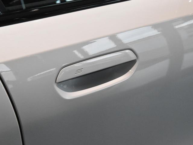 5シリーズ 523d xDrive Mスポーツ アダプティブLEDヘッドライト 純正AW コンフォートアクセス オートトランク ハーフ革 シートヒーター SOSコール ETC カーブドディスプレイ トップビュー アクティブクルーズコントロール(30枚目)