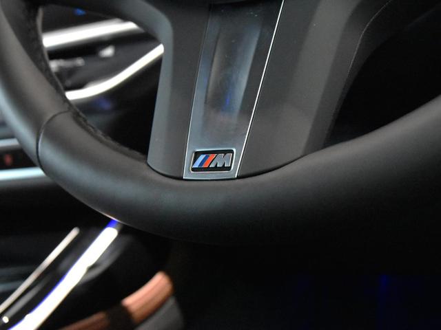 Ｘ７ ｘＤｒｉｖｅ　４０ｄ　Ｍスポーツ　スカイラウンジパノラマサンルーフ　アダプティブＬＥＤヘッドライト　純正ＡＷ　オートトランク　ソフトクローズ　茶革　前後シートヒーター　Ｆマッサージ　ナビＴＶ　トップビュー　ハーマンカードン　ＨＵＤ（43枚目）