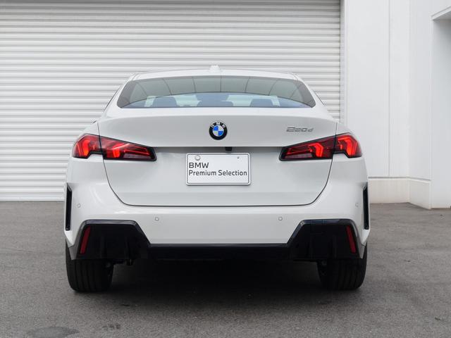 ２シリーズ ２２０ｄグランクーペ　Ｍスポーツ　ドライビングアシストプロ　パークアシストプラス　ヘッドアップディスプレイ　アダプティブＭサス　ワイヤレスチャージ　アダプティブＬＥＤヘッドライト　ハイビームアシスト　シートヒーター　アイコニックグロー（7枚目）