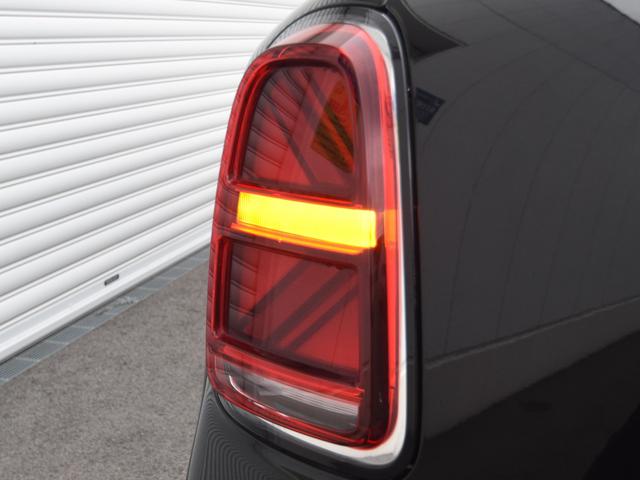 ＭＩＮＩ クーパーＤ　クロスオーバー　オール４　ドライビングアシスト　パーキングアシスト　シートヒーター運転席／助手席　コンフォートアクセス　アダプティブクルーズコントロール　ＬＥＤヘッドライト　ヘッドアップディスプレイ　オートトランク　ＥＴＣ（18枚目）