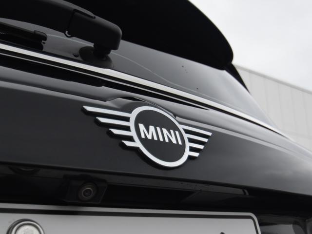 ＭＩＮＩ クーパーＤ　クロスオーバー　オール４　ドライビングアシスト　パーキングアシスト　シートヒーター運転席／助手席　コンフォートアクセス　アダプティブクルーズコントロール　ＬＥＤヘッドライト　ヘッドアップディスプレイ　オートトランク　ＥＴＣ（20枚目）