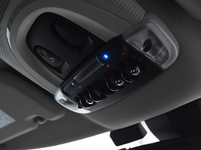 ＭＩＮＩ クーパーＤ　クロスオーバー　オール４　ドライビングアシスト　パーキングアシスト　シートヒーター運転席／助手席　コンフォートアクセス　アダプティブクルーズコントロール　ＬＥＤヘッドライト　ヘッドアップディスプレイ　オートトランク　ＥＴＣ（42枚目）