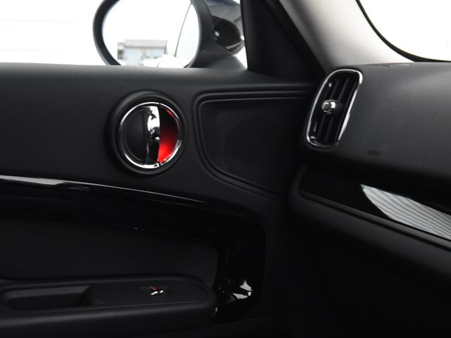 ＭＩＮＩ クーパーＤ　クロスオーバー　オール４　ドライビングアシスト　パーキングアシスト　シートヒーター運転席／助手席　コンフォートアクセス　アダプティブクルーズコントロール　ＬＥＤヘッドライト　ヘッドアップディスプレイ　オートトランク　ＥＴＣ（55枚目）