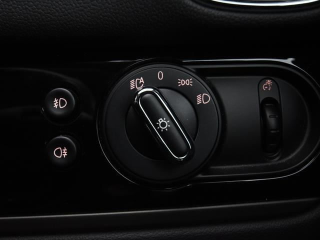 ＭＩＮＩ クーパーＤ　クロスオーバー　オール４　ドライビングアシスト　パーキングアシスト　シートヒーター運転席／助手席　コンフォートアクセス　アダプティブクルーズコントロール　ＬＥＤヘッドライト　ヘッドアップディスプレイ　オートトランク　ＥＴＣ（66枚目）