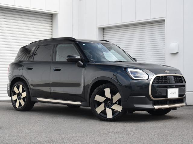 MINI カントリーマンD フェイバリット・トリム フェイバードトリム Mパッケージ OP20インチAW ステア&シートヒーター ドライビングアシストプロ パークアシストプラス ハーマンカードン ヘッドアップディスプレイ ワイヤレスチャージ(8枚目)