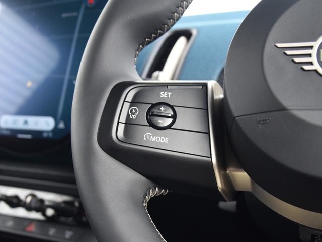 MINI カントリーマンD フェイバリット・トリム フェイバードトリム Mパッケージ OP20インチAW ステア&シートヒーター ドライビングアシストプロ パークアシストプラス ハーマンカードン ヘッドアップディスプレイ ワイヤレスチャージ(54枚目)