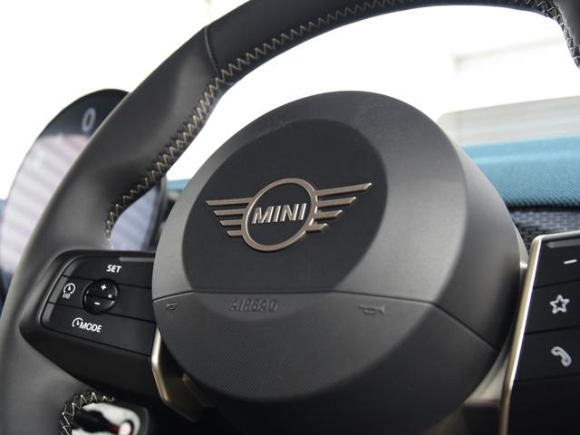 MINI カントリーマンD フェイバリット・トリム フェイバードトリム Mパッケージ OP20インチAW ステア&シートヒーター ドライビングアシストプロ パークアシストプラス ハーマンカードン ヘッドアップディスプレイ ワイヤレスチャージ(56枚目)