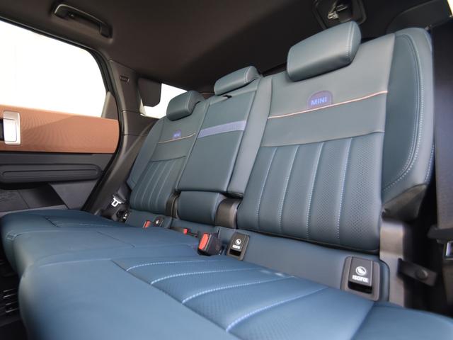 MINI カントリーマンD フェイバリット・トリム フェイバードトリム Mパッケージ OP20インチAW ステア&シートヒーター ドライビングアシストプロ パークアシストプラス ハーマンカードン ヘッドアップディスプレイ ワイヤレスチャージ(74枚目)
