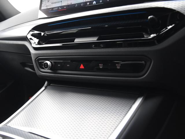 3シリーズ 320d xDriveツーリング Mスポーツ 弊社デモカー 黒革 シートヒーター ランバーサポート ドライビングアシストプロ 渋滞アシスタント パークアシストプラス LEDヘッドライト ハイビームアシスト ワイヤレスチャージ Mスポーツサス(51枚目)