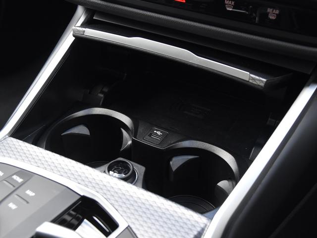 3シリーズ 320d xDriveツーリング Mスポーツ 弊社デモカー 黒革 シートヒーター ランバーサポート ドライビングアシストプロ 渋滞アシスタント パークアシストプラス LEDヘッドライト ハイビームアシスト ワイヤレスチャージ Mスポーツサス(54枚目)