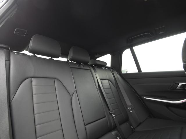 3シリーズ 320d xDriveツーリング Mスポーツ 弊社デモカー 黒革 シートヒーター ランバーサポート ドライビングアシストプロ 渋滞アシスタント パークアシストプラス LEDヘッドライト ハイビームアシスト ワイヤレスチャージ Mスポーツサス(72枚目)