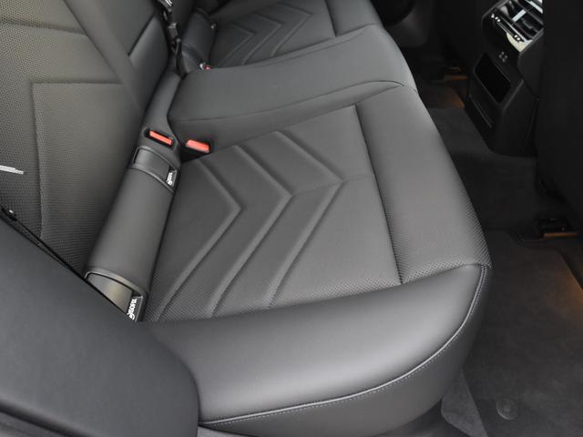 5シリーズ 523d xDrive Mスポーツ 弊社デモカー 電動パノラマルーフ harman/kardon アダプティブサス アイコニックグロー 前後シートヒーター ランバーサポート ドライビングアシストプロ パークアシストプロ オートトランク(72枚目)