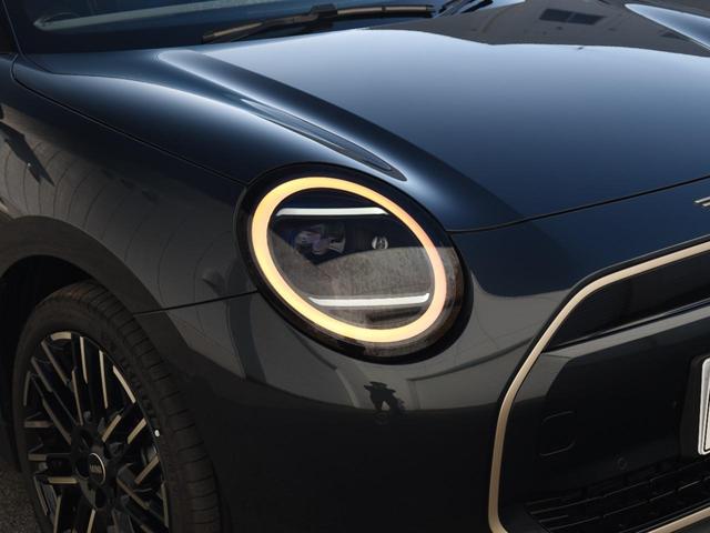 ＭＩＮＩ クーパーＳＥ　フェイバリット・トリム　フェイバードトリム　ステア＆シートヒーター　ヘッドアップディスプレイ　ドライビングアシストプラス　パークアシストプラス　ハイビームアシスト　ＨＤＤナビＡＲ　コンフォートアクセス　ＥＴＣ（19枚目）