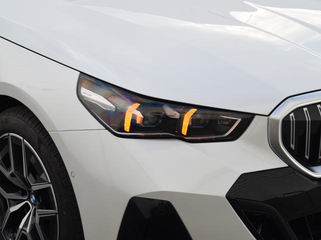 ５シリーズ ５２３ｉ　Ｍスポーツ　弊社デモカー　アダプティブサス　オートトランク　アイコニックグロー　ウッドトリム　前後シートヒーター　ドライビングアシストプロ　パークアシストプロ　ナビ　地デジ　ワイヤレスチャージ　アラームシステム（19枚目）