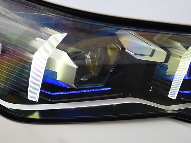 ５シリーズ ５２３ｉ　Ｍスポーツ　弊社デモカー　アダプティブサス　オートトランク　アイコニックグロー　ウッドトリム　前後シートヒーター　ドライビングアシストプロ　パークアシストプロ　ナビ　地デジ　ワイヤレスチャージ　アラームシステム（22枚目）