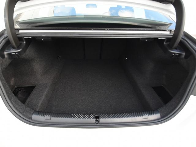 ５シリーズ ５２３ｉ　Ｍスポーツ　弊社デモカー　アダプティブサス　オートトランク　アイコニックグロー　ウッドトリム　前後シートヒーター　ドライビングアシストプロ　パークアシストプロ　ナビ　地デジ　ワイヤレスチャージ　アラームシステム（77枚目）