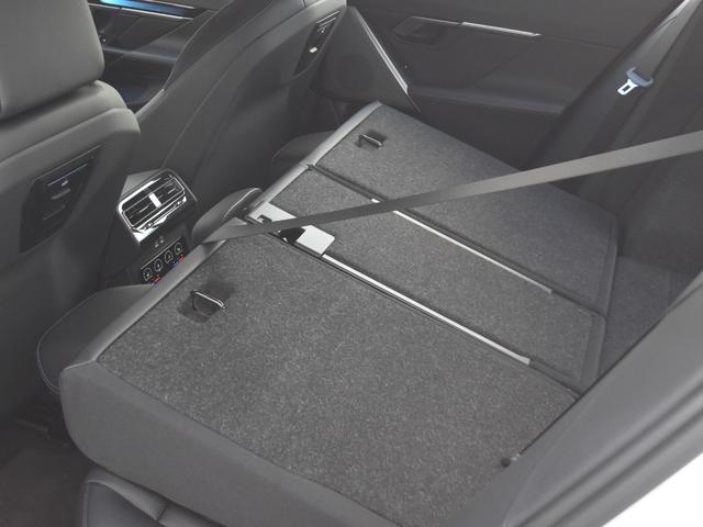 ５シリーズ ５２３ｉ　Ｍスポーツ　弊社デモカー　アダプティブサス　オートトランク　アイコニックグロー　ウッドトリム　前後シートヒーター　ドライビングアシストプロ　パークアシストプロ　ナビ　地デジ　ワイヤレスチャージ　アラームシステム（78枚目）